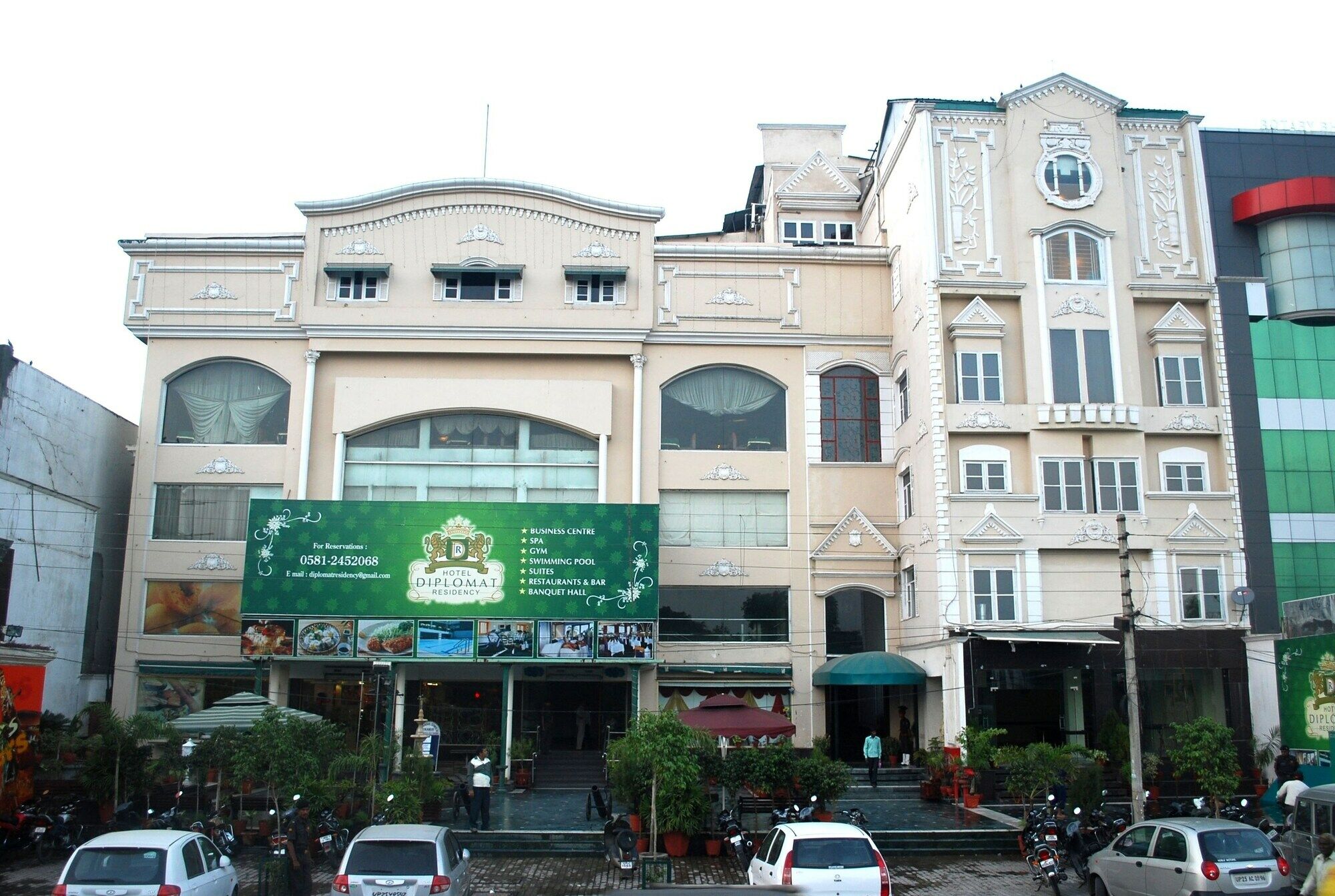 Diplomat Residency Hotel Bareilly Ngoại thất bức ảnh