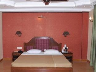 Diplomat Residency Hotel Bareilly Ngoại thất bức ảnh